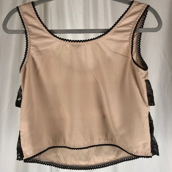 Ruffled cropped top - Picture 4 of 6